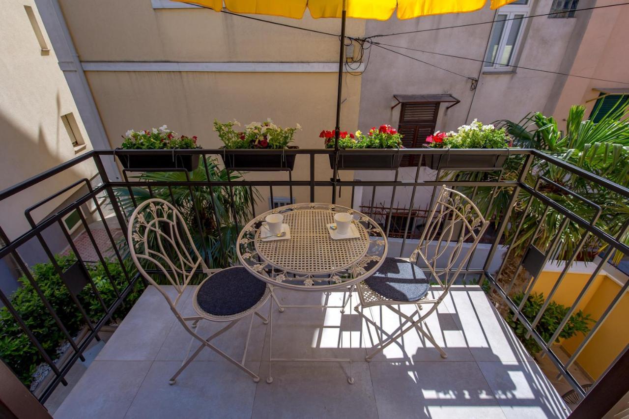Apartmani Dogas Crikvenica Exterior photo